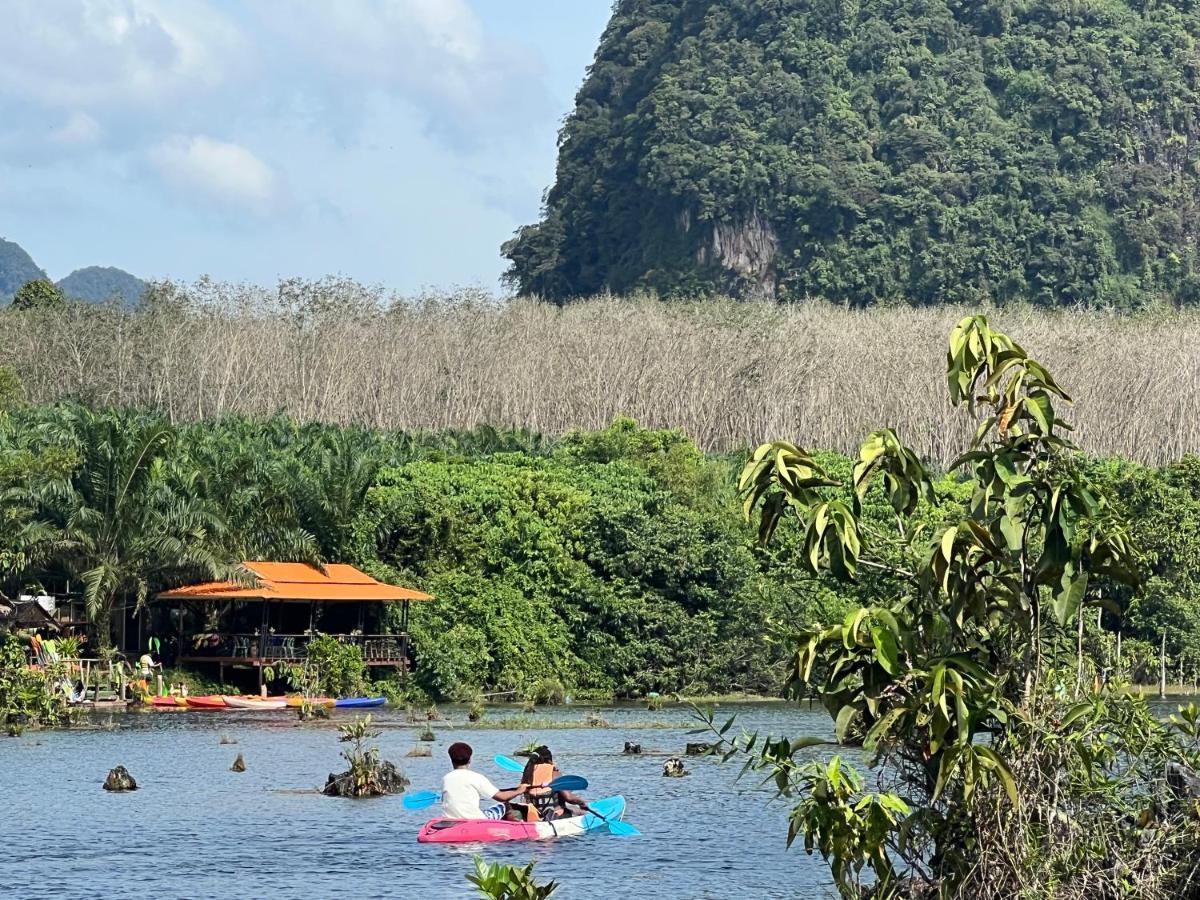 At Thara Aonang Сasa de vacaciones