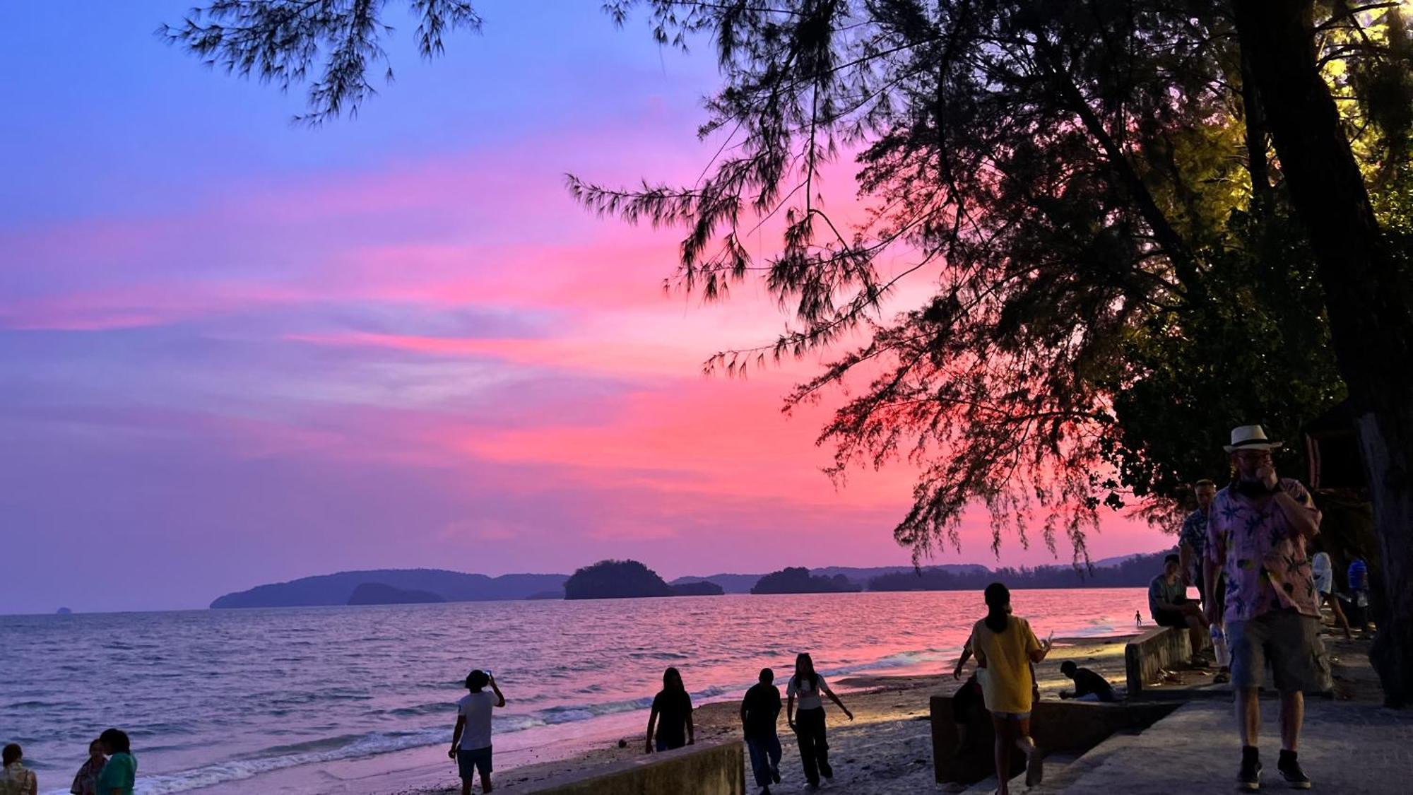 At Thara Aonang Сasa de vacaciones *